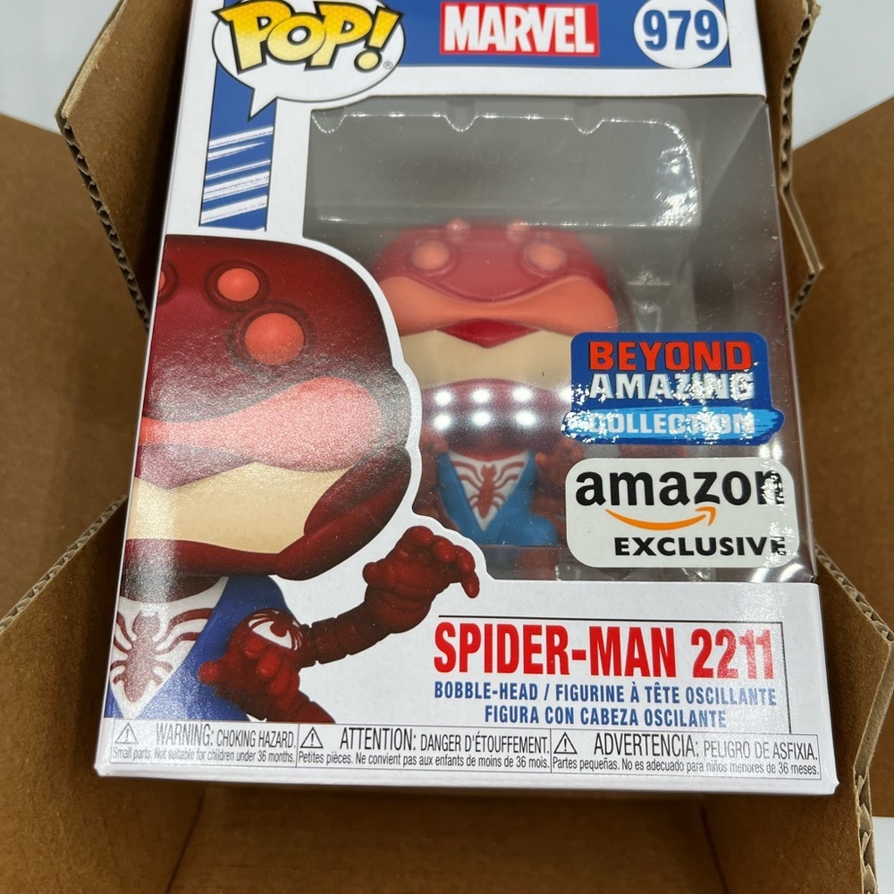 Funko Pop! #979 Marvel Year of The Spider- Spiderman 2211 (Amazon Exclusive) NEW